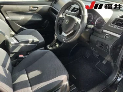 Suzuki SWIFT  с аукциона в Японии