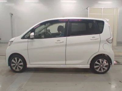 Mitsubishi EK CUSTOM