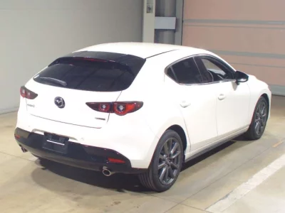 Mazda MAZDA3  с аукциона в Японии