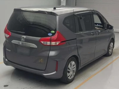 Honda FREED  с аукциона в Японии