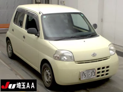 Daihatsu Esse