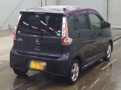 Mitsubishi EK CUSTOM