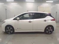 Nissan LEAF лот № 30446 оценка 3.5  с аукциона в Японии 3