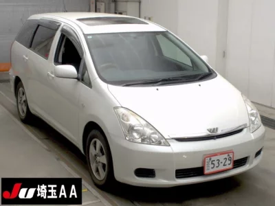 Toyota WISH  с аукциона в Японии
