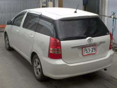 Toyota WISH  с аукциона в Японии