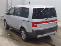 Mitsubishi DELICA D5 лот № 3303 оценка 3.5  с аукциона в Японии 5