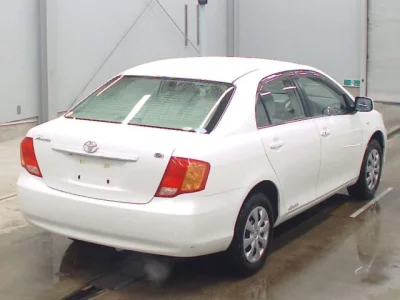 Toyota COROLLA AXIO  с аукциона в Японии