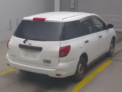 Mitsubishi LANCER VAN