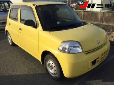 Daihatsu Esse