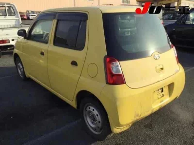Daihatsu Esse