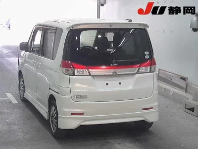 Mitsubishi DELICA D2
