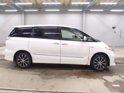 Toyota ESTIMA HYBRID