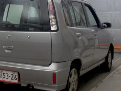 Nissan CUBE  с аукциона в Японии