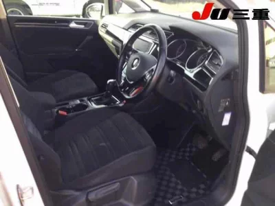 Volkswagen GOLF TOURAN