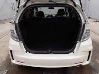 Honda FIT лот № 2006 оценка 4  с аукциона в Японии 10
