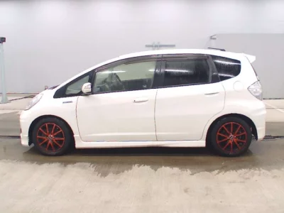 Honda FIT  с аукциона в Японии