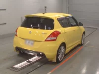 Suzuki SWIFT лот № 30471 оценка 4  с аукциона в Японии 1