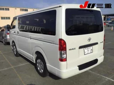 Toyota HIACE VAN