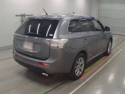 Mitsubishi OUTLANDER PHEV