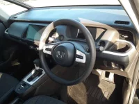 Honda FIT лот № 40105 оценка 4  с аукциона в Японии 6