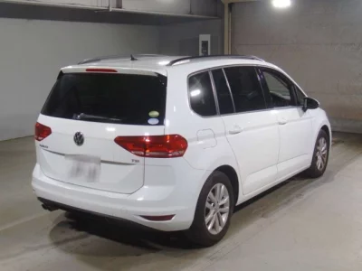 Volkswagen GOLF TOURAN