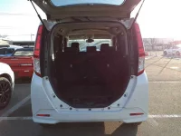 Toyota ROOMY лот № 2023 оценка 4  с аукциона в Японии 10