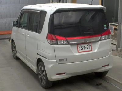 Mitsubishi DELICA D2