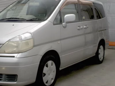 Nissan SERENA  с аукциона в Японии