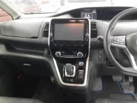 Nissan SERENA лот № 30490 оценка 4  с аукциона в Японии 8