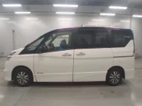 Nissan SERENA лот № 30490 оценка 4  с аукциона в Японии 3
