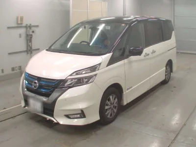 Nissan SERENA  с аукциона в Японии