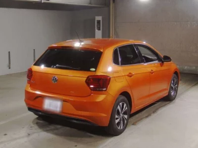 Volkswagen POLO  с аукциона в Японии