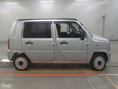 Daihatsu NAKED