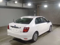 Toyota COROLLA AXIO лот № 2135 оценка 4  с аукциона в Японии 1