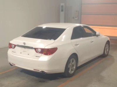 Toyota MARK X  с аукциона в Японии