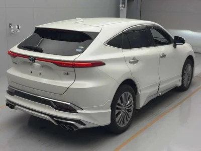 Toyota HARRIER  с аукциона в Японии