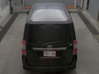 Toyota NOAH лот № 17079 оценка R  с аукциона в Японии 5