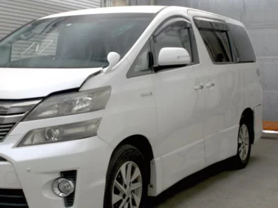 Toyota VELLFIRE  с аукциона в Японии