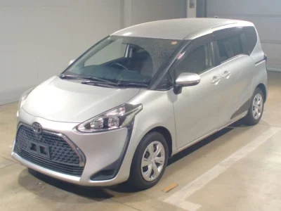 Toyota SIENTA  с аукциона в Японии