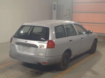 Nissan WINGROAD  с аукциона в Японии