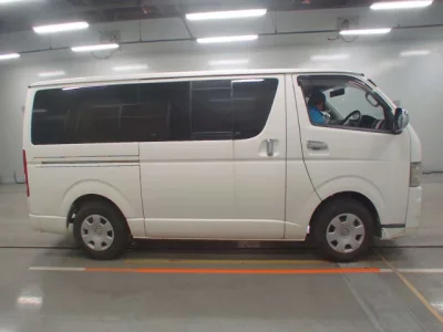 Toyota REGIUS ACE VAN