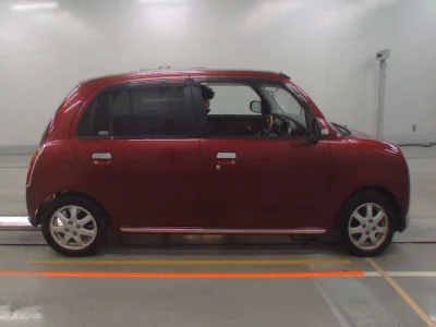 Daihatsu MIRA  с аукциона в Японии
