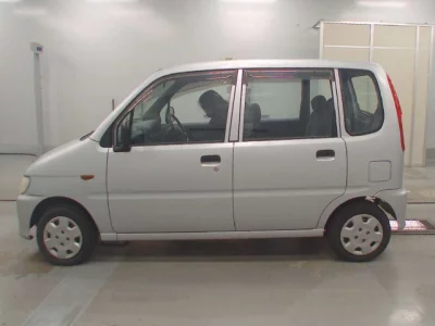 Daihatsu MOVE  с аукциона в Японии