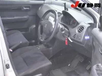 Suzuki SWIFT лот № 179 оценка 3.5  с аукциона в Японии 2