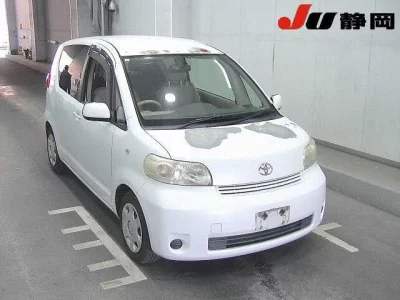 Toyota PORTE  с аукциона в Японии
