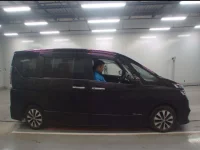 Nissan SERENA лот № 30532 оценка 4  с аукциона в Японии 2
