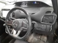 Nissan SERENA лот № 30532 оценка 4  с аукциона в Японии 6