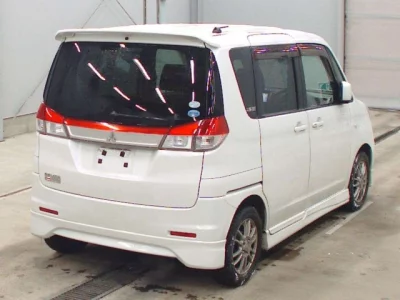 Mitsubishi DELICA D2