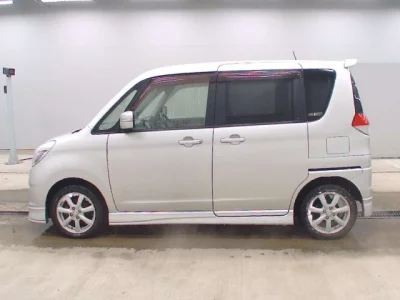 Mitsubishi DELICA D2
