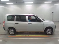 Toyota PROBOX лот № 30538 оценка R  с аукциона в Японии 2